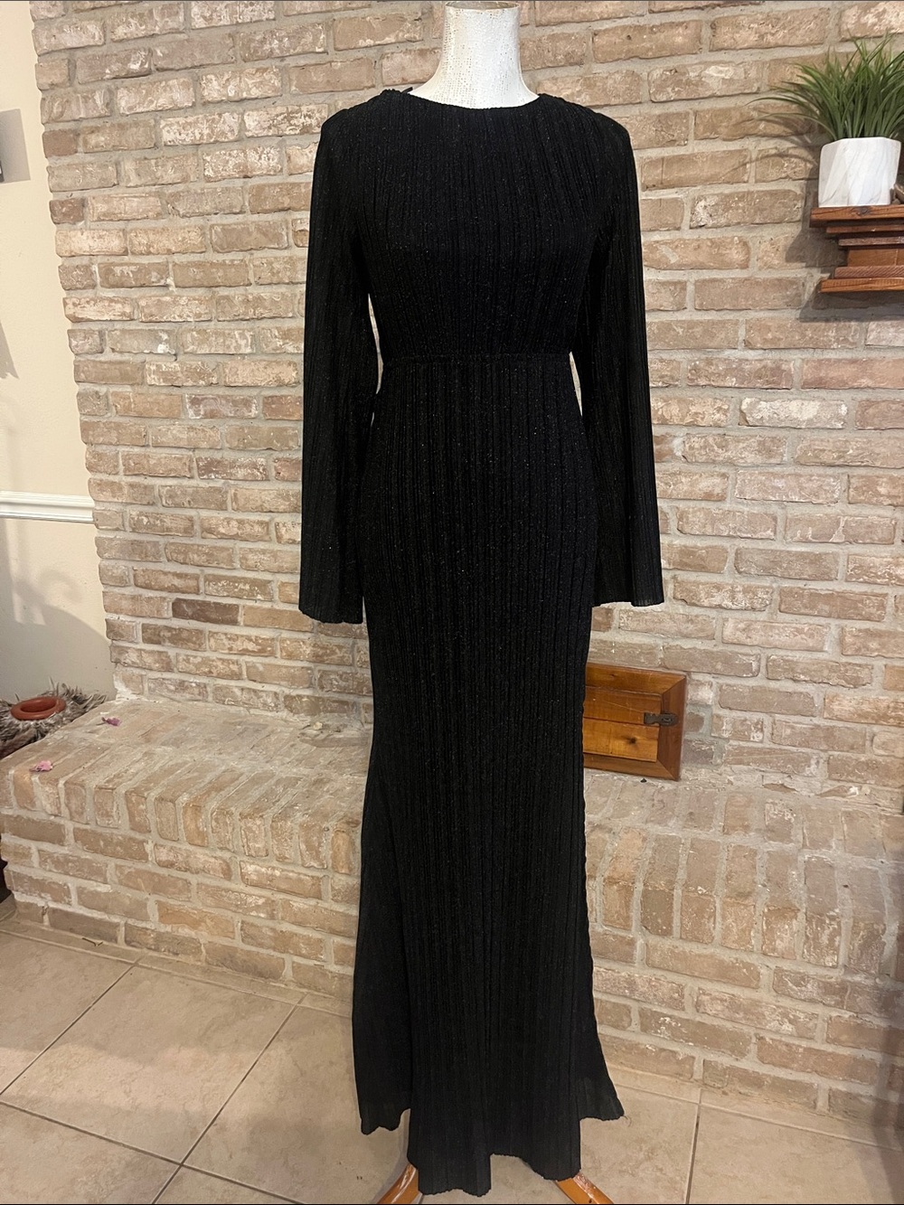 Black Metallic Pleated Open Back Maxi Dress | Long Sleeve - Picture 3 of 7
